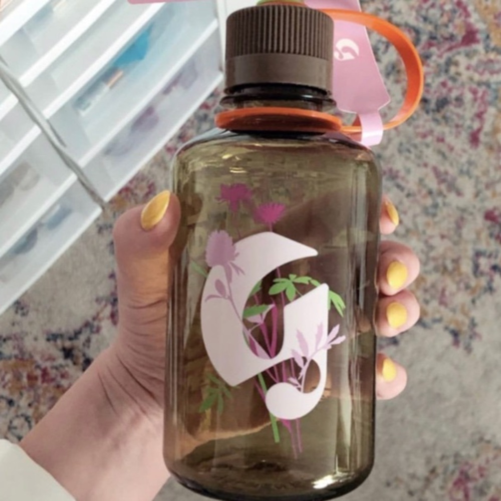 glossier seattle limited edition nalgene bottle